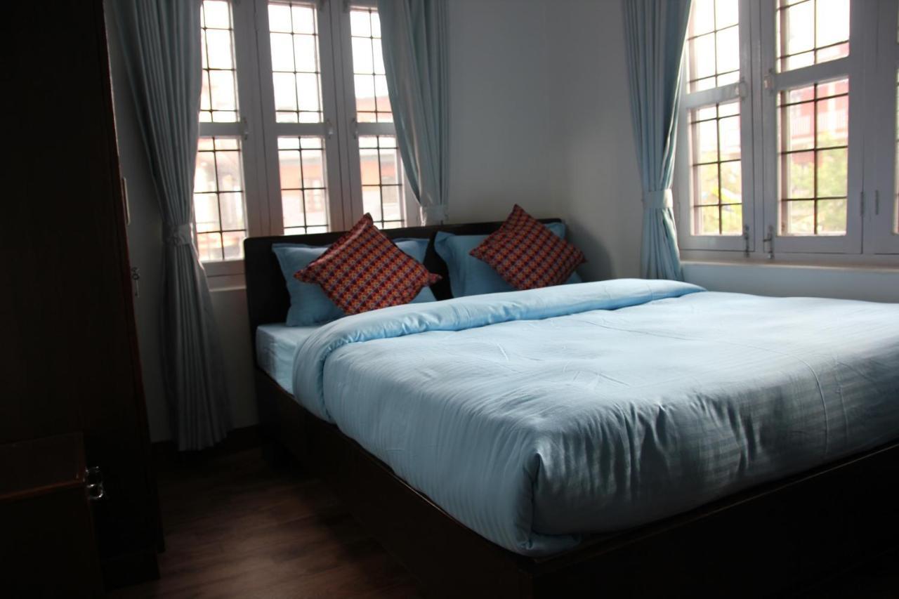 Hope Guest House Pokhara Extérieur photo