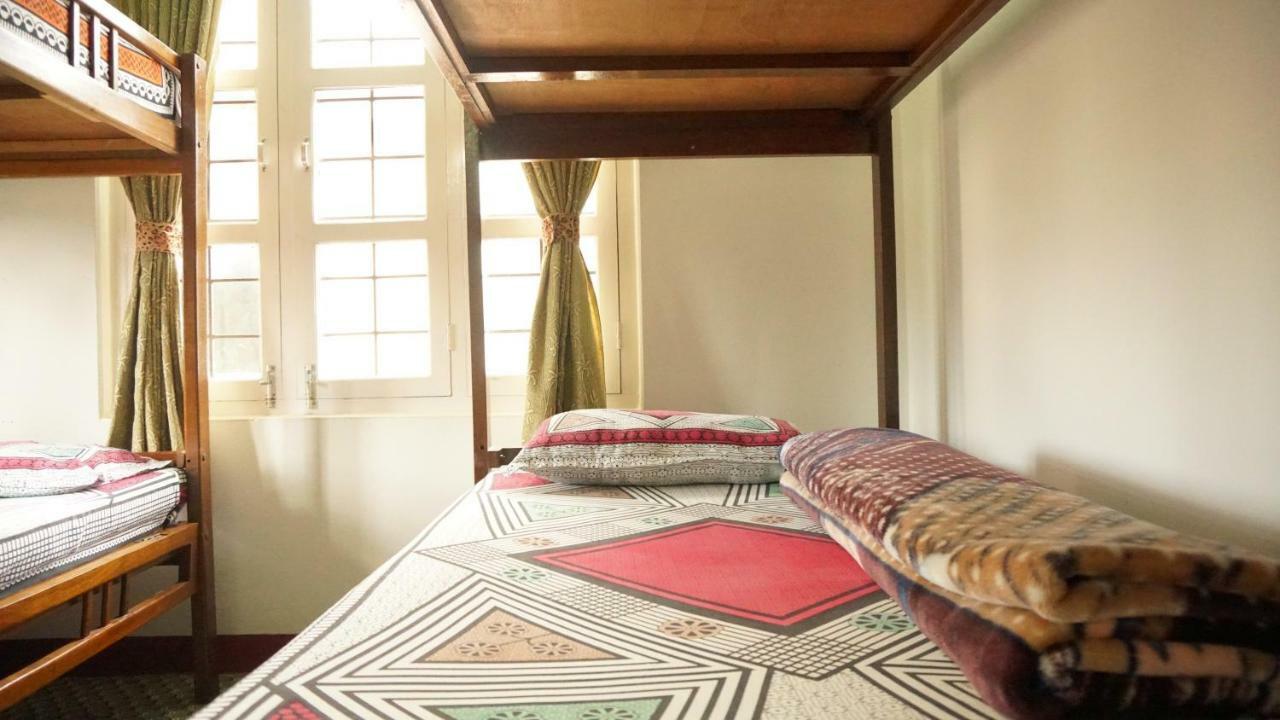 Hope Guest House Pokhara Extérieur photo