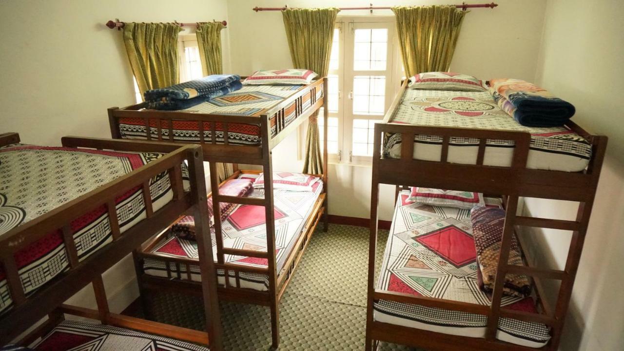 Hope Guest House Pokhara Extérieur photo