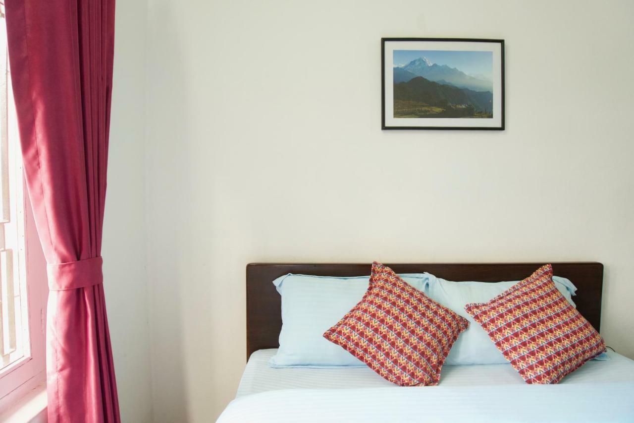 Hope Guest House Pokhara Extérieur photo