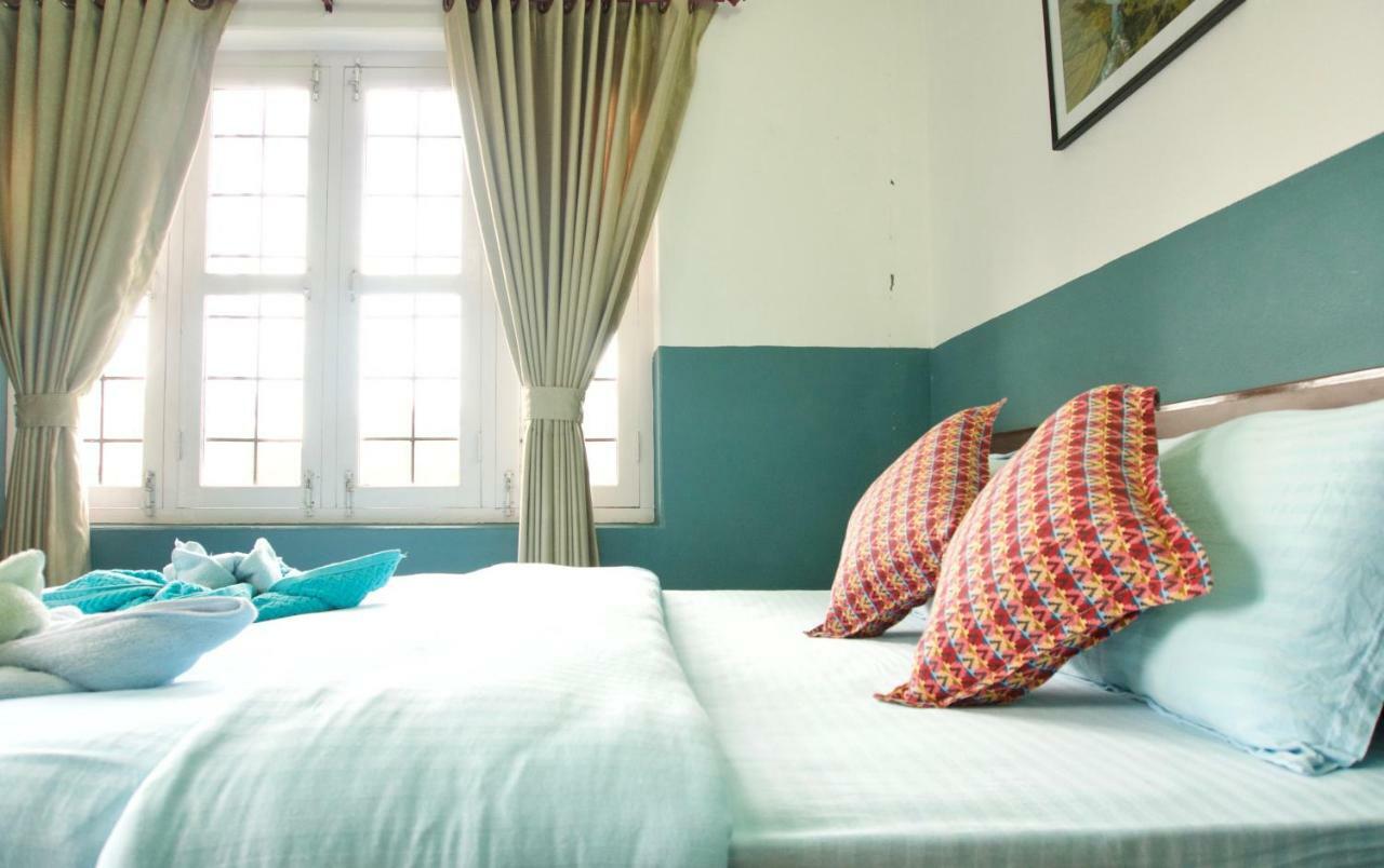 Hope Guest House Pokhara Extérieur photo