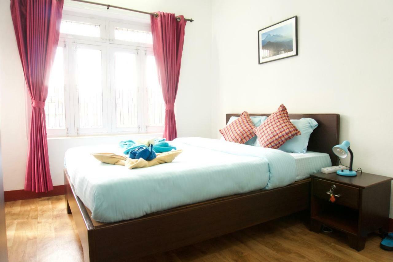 Hope Guest House Pokhara Extérieur photo